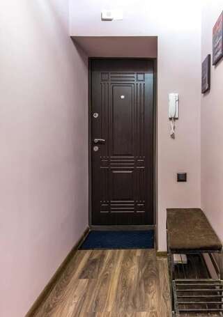Апартаменты Apartments in the center of Minsk on Romanovskay Sloboda 10 Минск Стандартные апартаменты-25