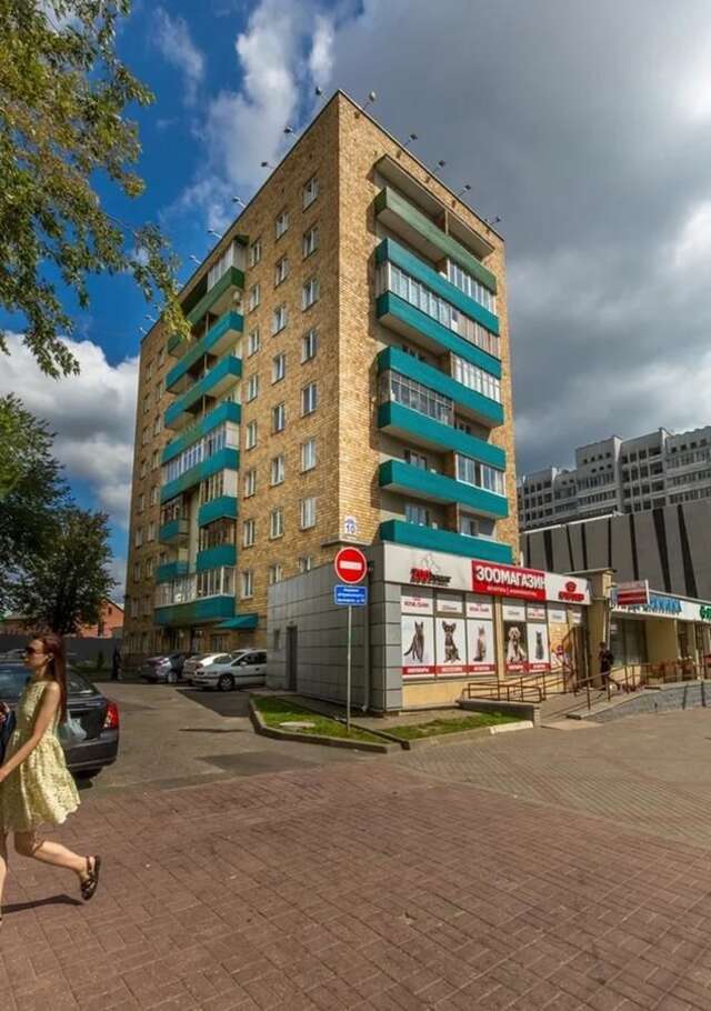 Апартаменты Apartments in the center of Minsk on Romanovskay Sloboda 10 Минск-22